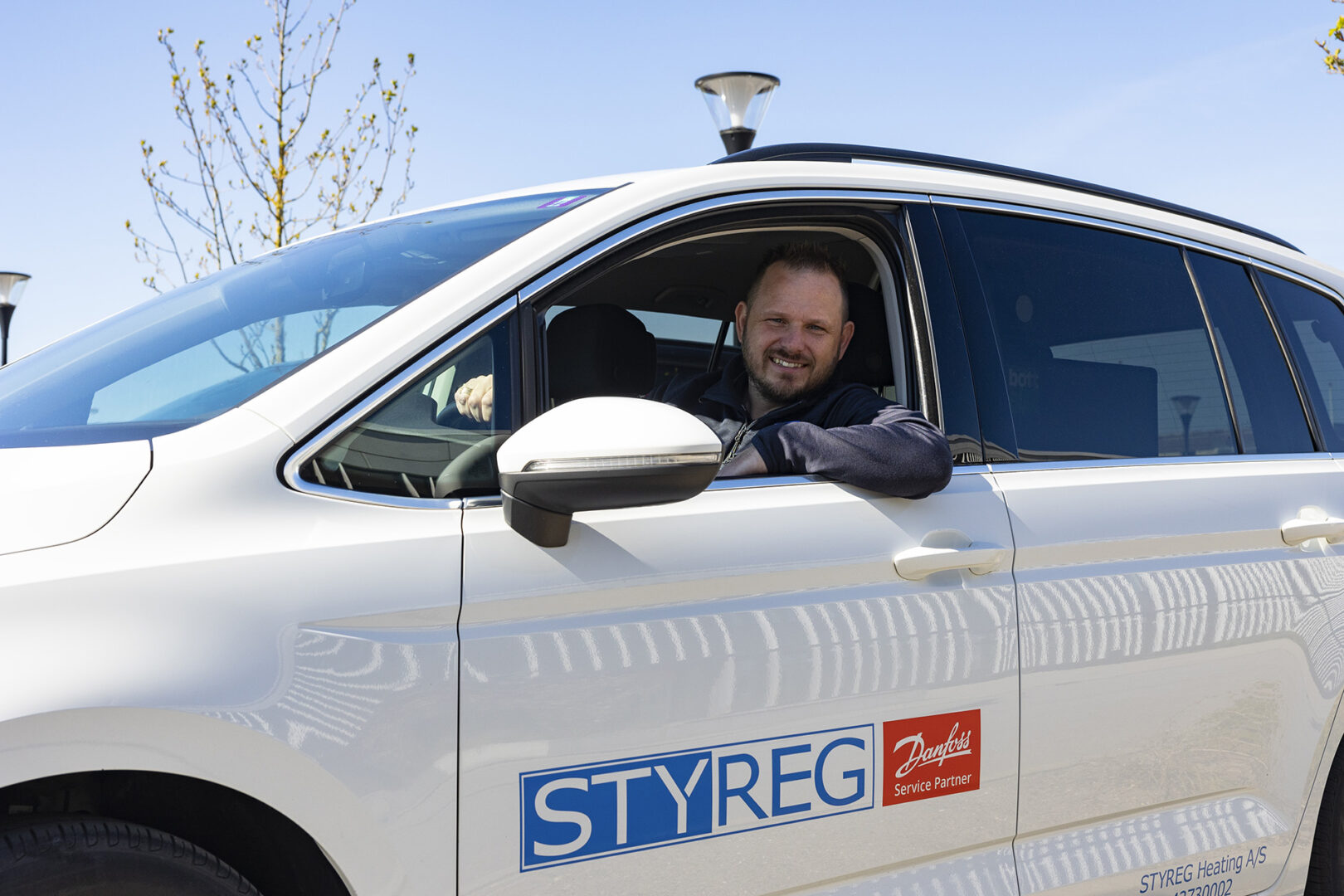 Servicetekniker på vej til job i STYREG